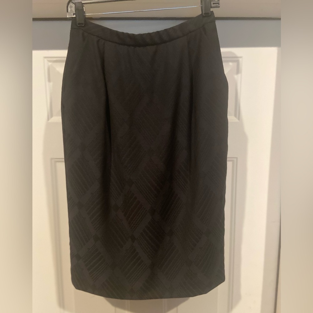 Pendleton~Black/Gray~100% Virgin Wool~Geometric Print~Midi Skirt~Pockets~Size 6